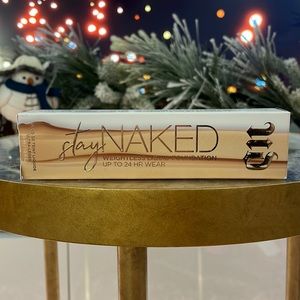 Urban Decay Stay Naked Weightless Foundation - Color: 20WY